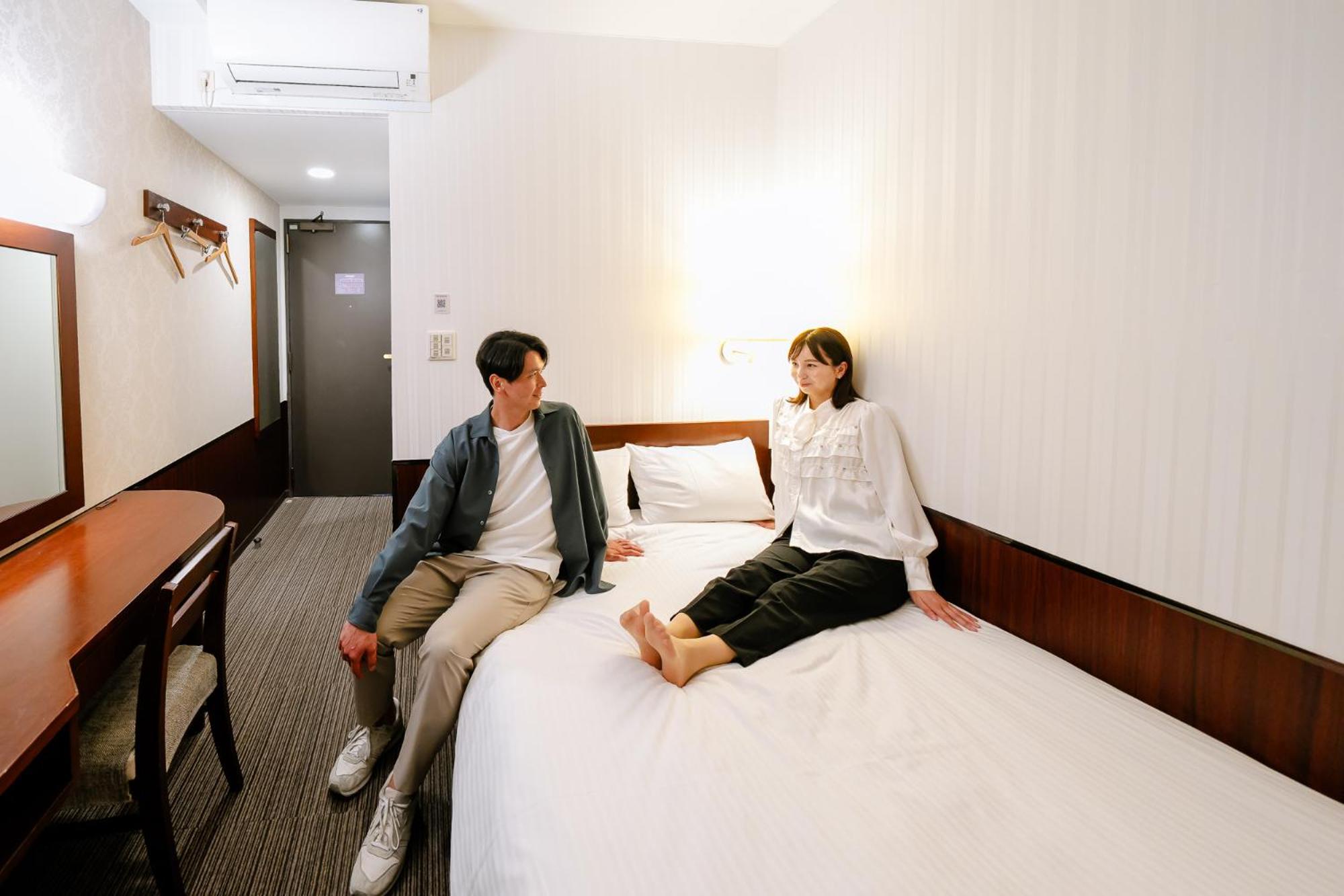 Hotel Hillarys Ōsaka Exterior foto